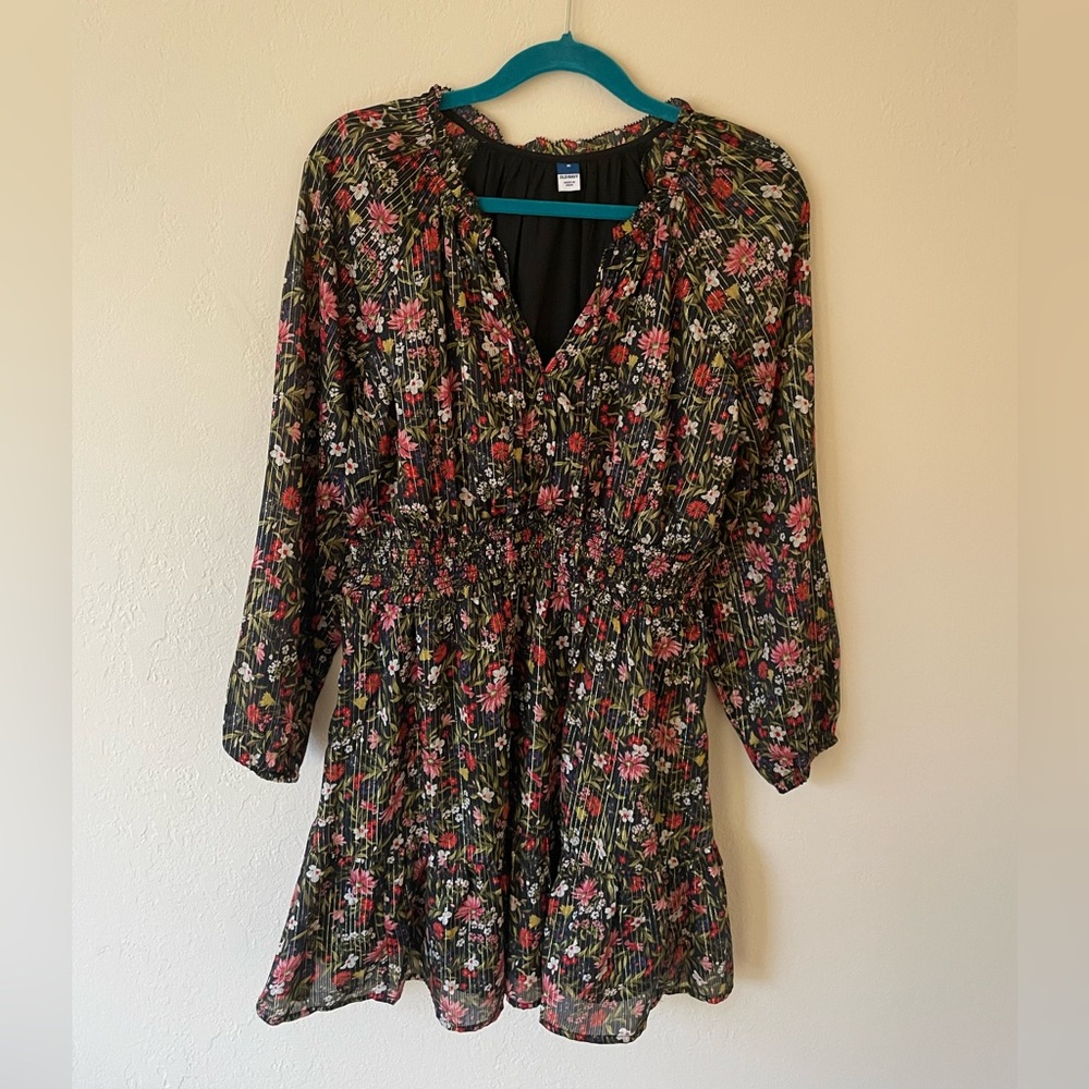 Old Navy Dress with Long Sleeves and Cinched Waist
